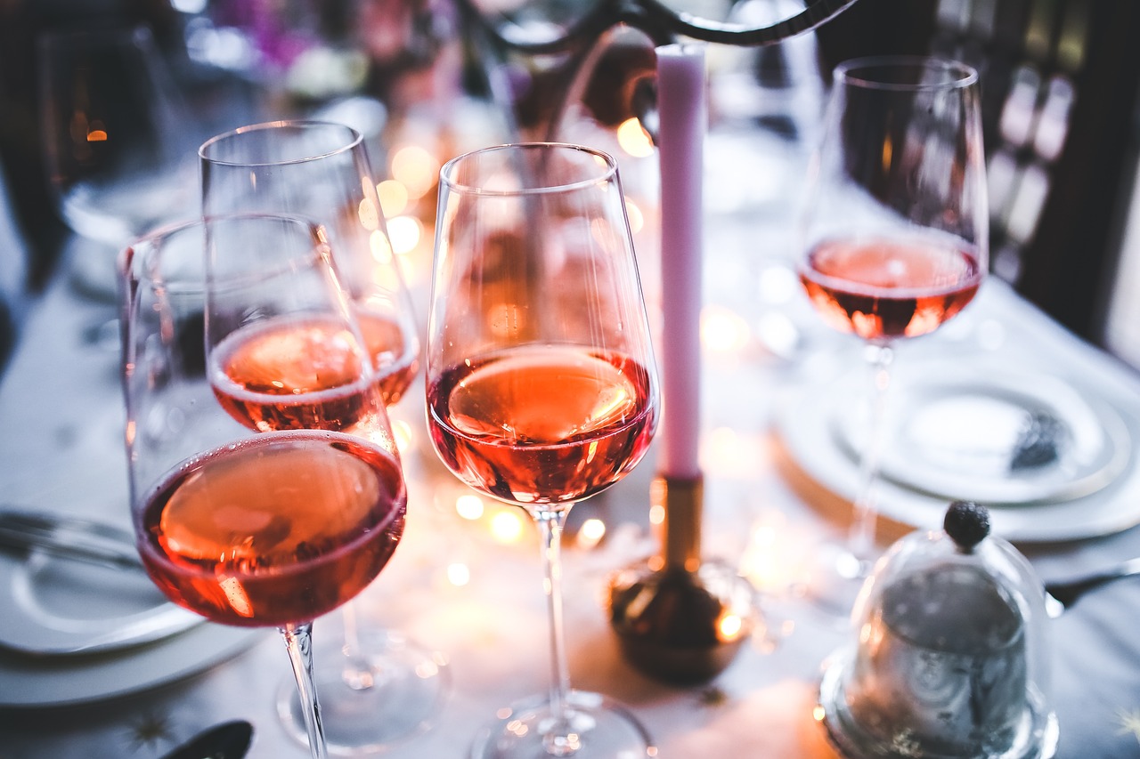 Les vins rosés ont besoin d'être stockés à une température fraîche comprise entre 8 et 12 degrés.